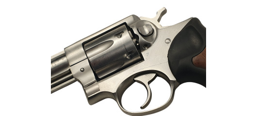BRADERIE OCCASION - REVOLVER DE DEMONSTRATION RUGER GP100 CAL.38SPECIAL CANON 4"