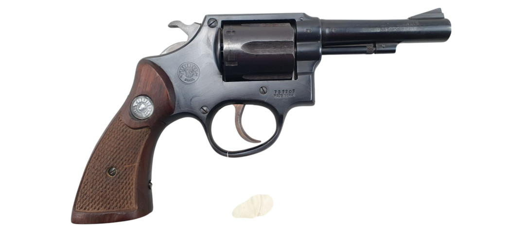 BRADERIE OCCASION - REVOVLER TAURUS POLICE CAL.38SPECIAL CANON 4"