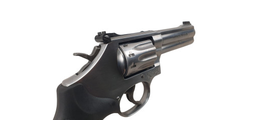 BRADERIE OCCASION - REVOLVER SMITH&WESSON 617 CTG CAL.22LR CANON 4" - ETAT NEUF
