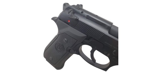 BRADERIE OCCASION - PISTOLET BERETTA 92FS CAL.9x19 ARME NEUVE DE PRESENTATION