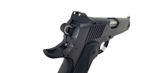 KIMBER SURPRISE ! PISTOLET KIMBER 1911 CUSTOM LW BLACK CAL.45ACP CLUB BUNDLE