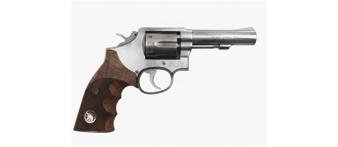 OCCASION - REVOLVER SMITH&WESSON MOD.64-3 INOX CAL.38SP CANON 4" PLAQUETTES GRAND LUXE 4 ETOILES